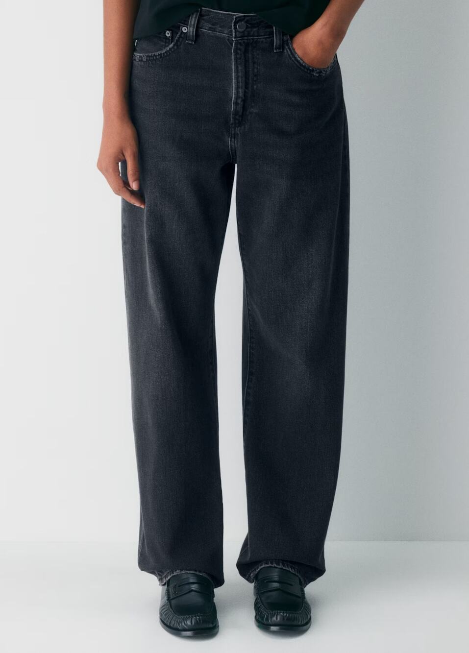 Aritzia Denim Forum The '90s Marlo High-Rise Baggy Black Jeans Women's Size 29